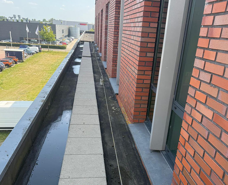 DB Gevelonderhoud - specialist in onderhoud en schoonmaken van gevels en daken - foto 5
